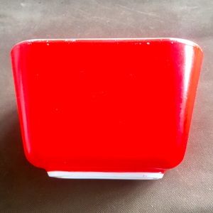 VTG Pyrex Red 501-B Series Refrigerator Dish 1960’s